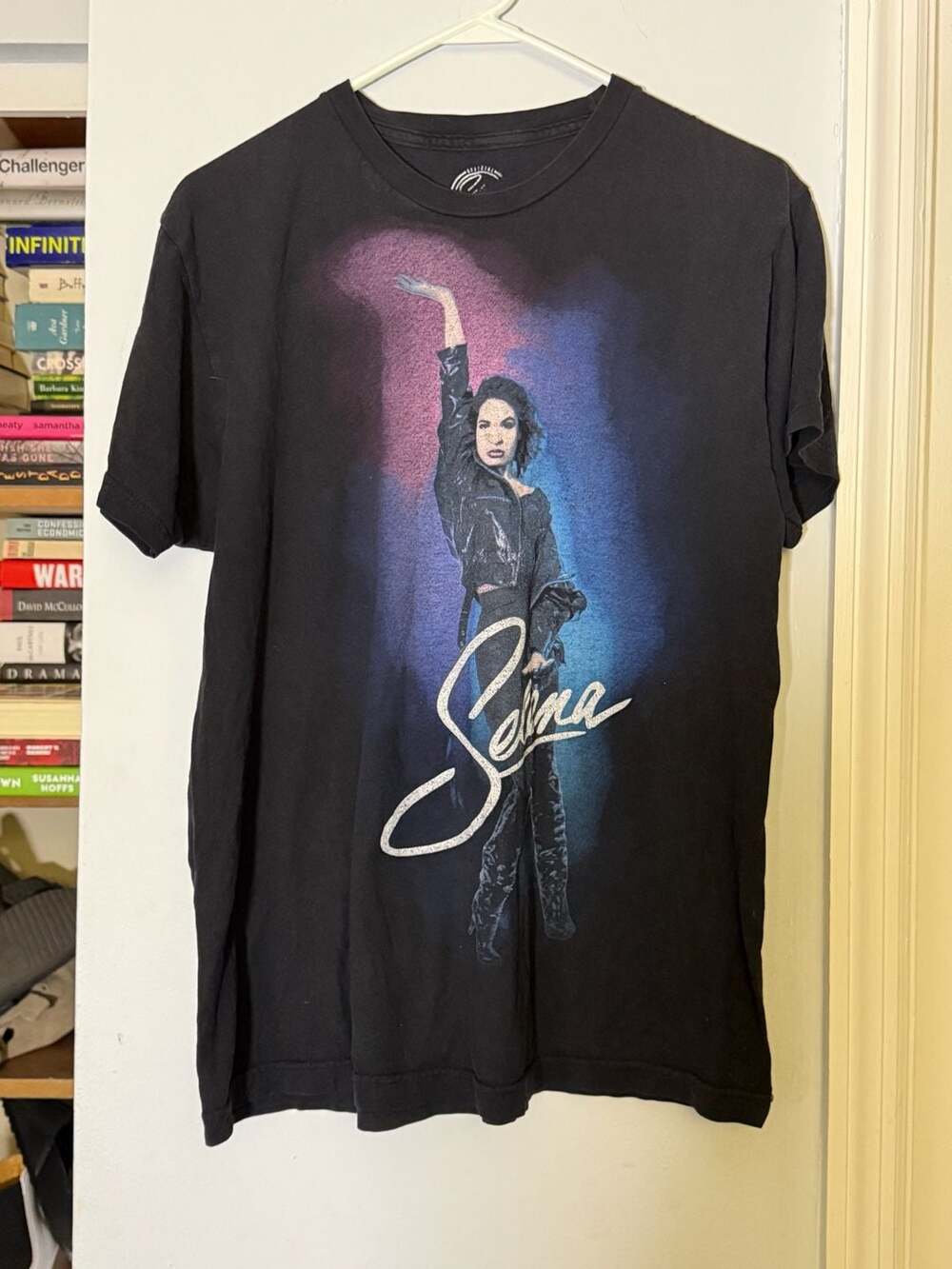 Official Selena Graphic T-Shirt Size L Black